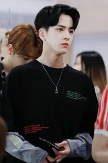 Енхун из the boyz