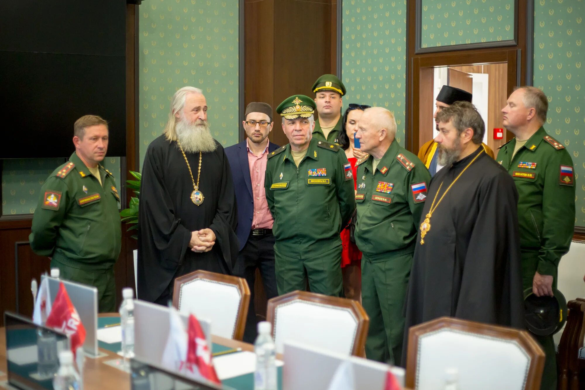 Военное новости читать. Военный духовно-просветительский центр Минобороны России. Главный военный храм Вооруженных сил Российской Федерации. Духовно-просветительский центр парк Патриот. Военный духовно просветительский центр Кубинка.