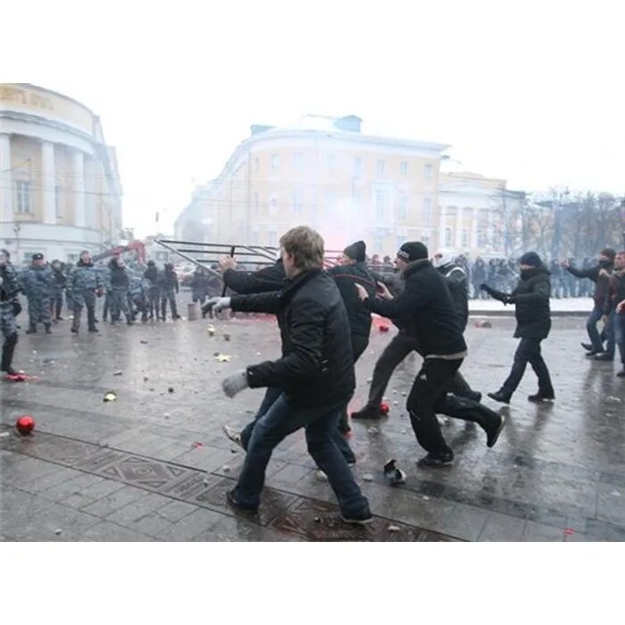 3 12 2010. 3 12 2010. Митинг на манежной площади 2010. Actor. 3 12 2010.