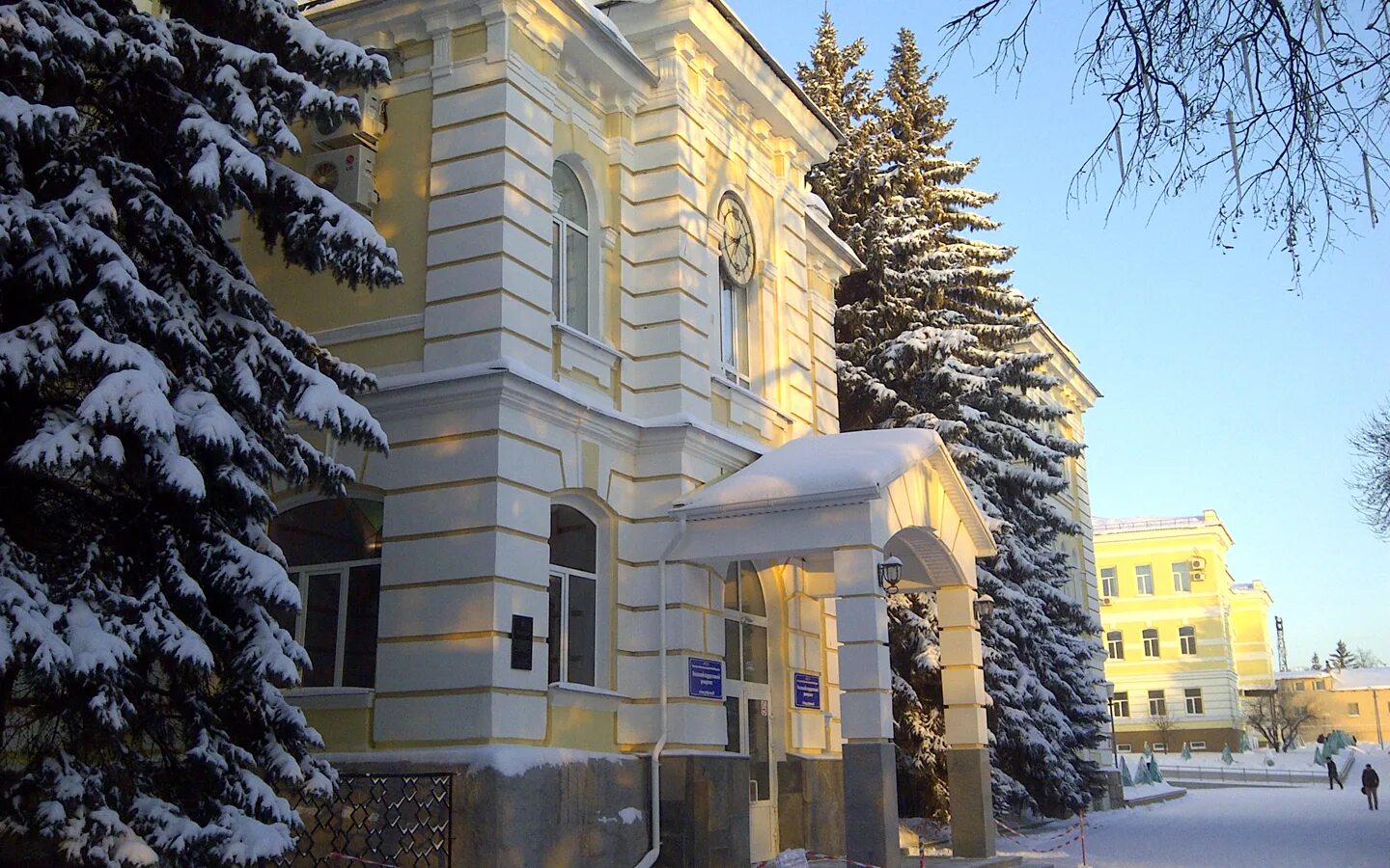 Пгу профессии. Пгу пензенский государственный университет. пгу политехнический институт пенза. пензенский государственный университет первый корпус. пгу медицинский институт пенза здание.