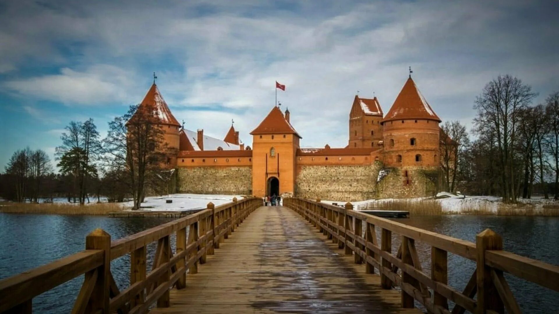 Тракайский замок. Крепость Тракай Литва. Вильнюс замок Тракай. Тракайский замок Литва. Друскининкай Тракайский замок.