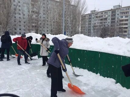 Выйду со двора