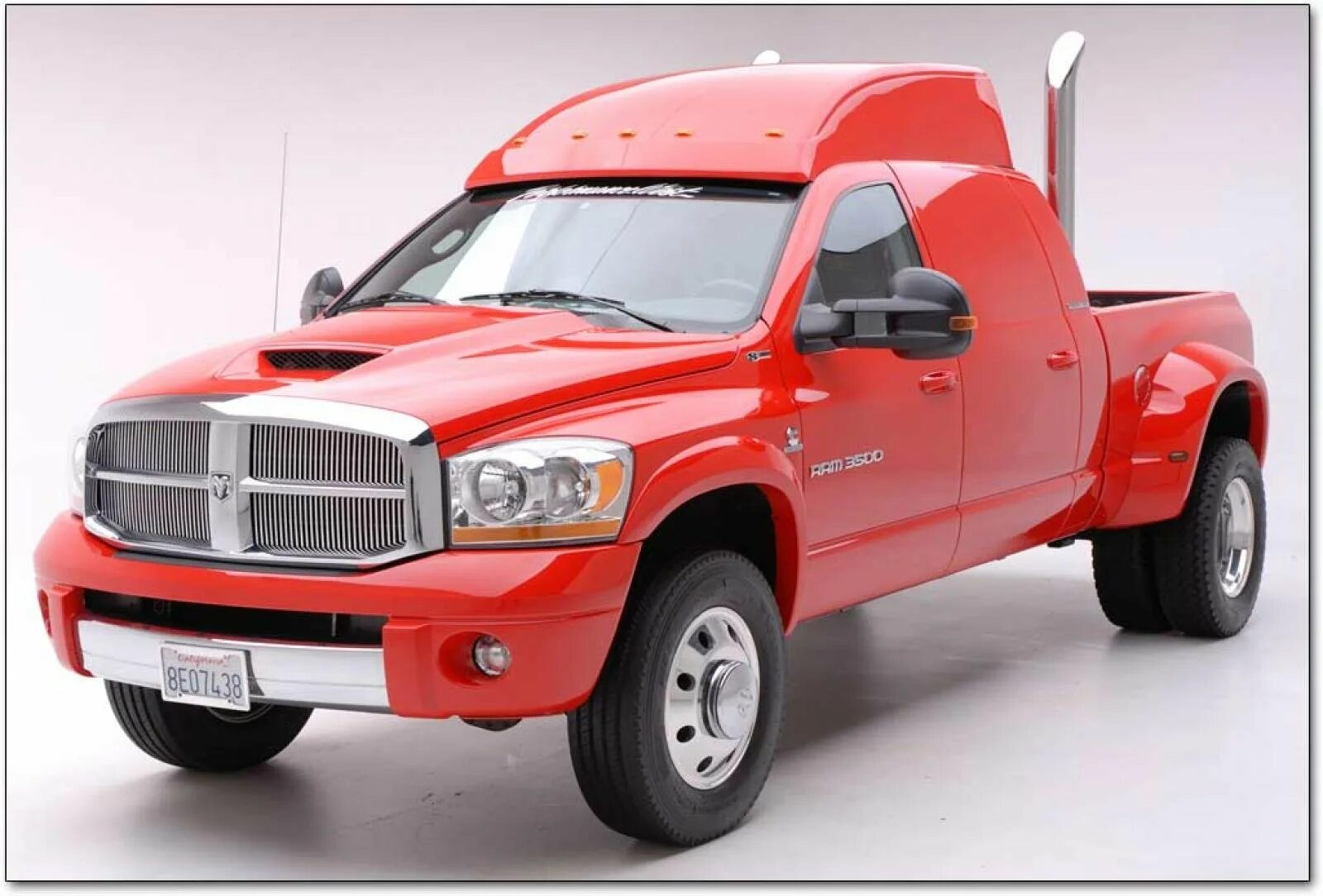 Автомобиль рам пикап. Dodge Ram Pickup 3500. Dodge Ram 4500. Трак Додж рам 3500. Додж рам 3500 пикап трак.