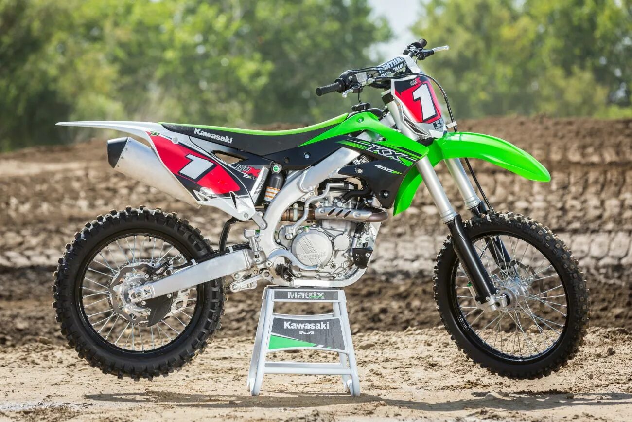 Куплю мотоцикл кроссовый б у. Kawasaki kx450f 2015. Kawasaki kx450 2015. Kawasaki 450 KXF 2015. Кавасаки кроссовый 450.