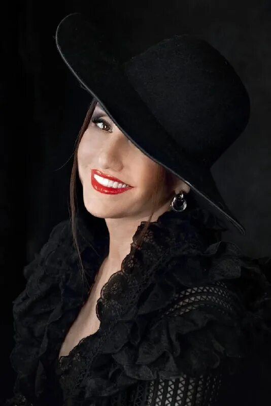 сильная женщина афина слушать. афина певица шансон. сильная женщина афина слушать. афина певица россия. афина певица шансон.