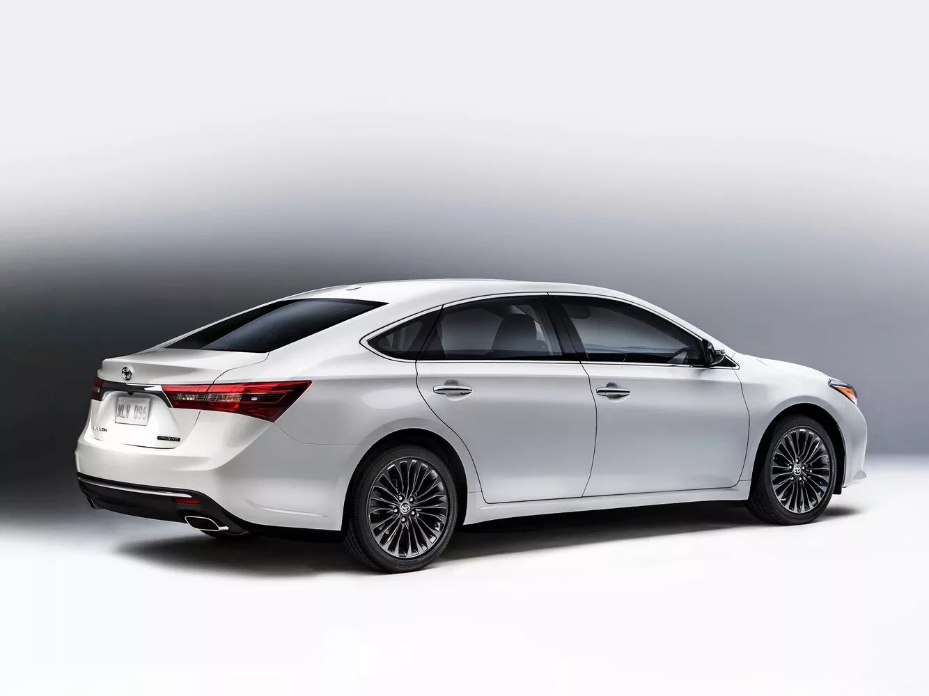 Седаны 2015 фото. Тойота авалон 2015. toyota avalon 2018 седан. toyota avalon iv 2015. тойота авалон 2019.