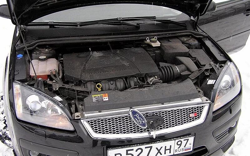 Чистое подкапотное првострансво - Ford Focus II Sedan, 1,6 л, 2009 года мойка DR