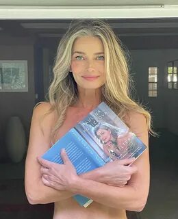 Паулина Поризкова (Paulina Porizkova) .