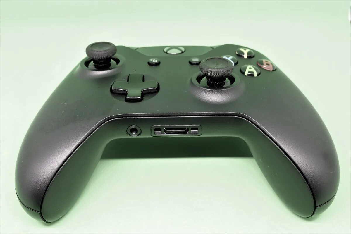 Какой джойстик 360. Геймпад xbox 360 и ps3. xbox 1 controller. xbox 360 series x джойстик. ps3 xbox 360 controller box.