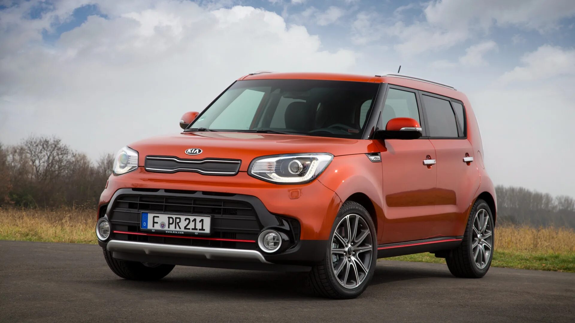 Длина киа соул. Kia Soul. Киа соул 2. Киа соул второе поколение. Киа соул 1 поколения.