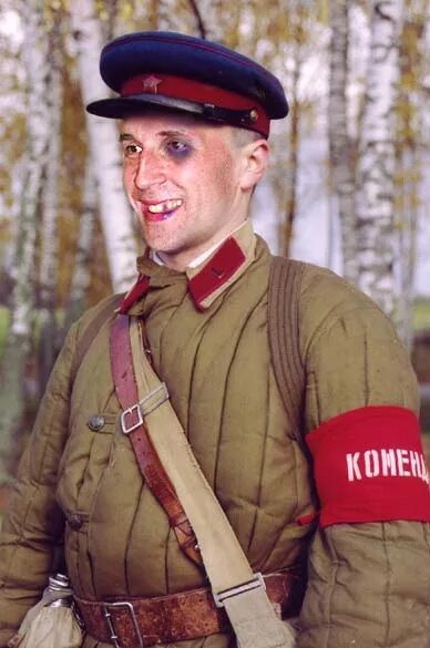 сын комендант. бруно мальчик в полосатой пижаме. фильм мальчик в полосатой пижаме 2. комендант общежития мужчина. руперт френд мальчик в полосатой пижаме.