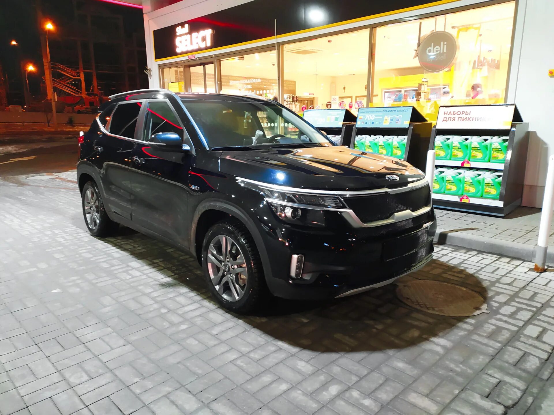 Купить б/у Kia Seltos I 1.6 AT (123 л.с.) бензин автомат в Рязани: чёрный Киа Се