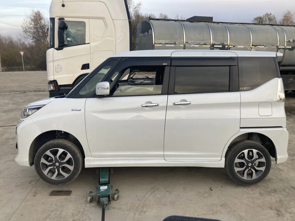 Купить солио во владивостоке. Сузуки Солио 3. Suzuki Solio Bandit 2023. Suzuki Solio 2016. Suzuki Solio 195 колеса.