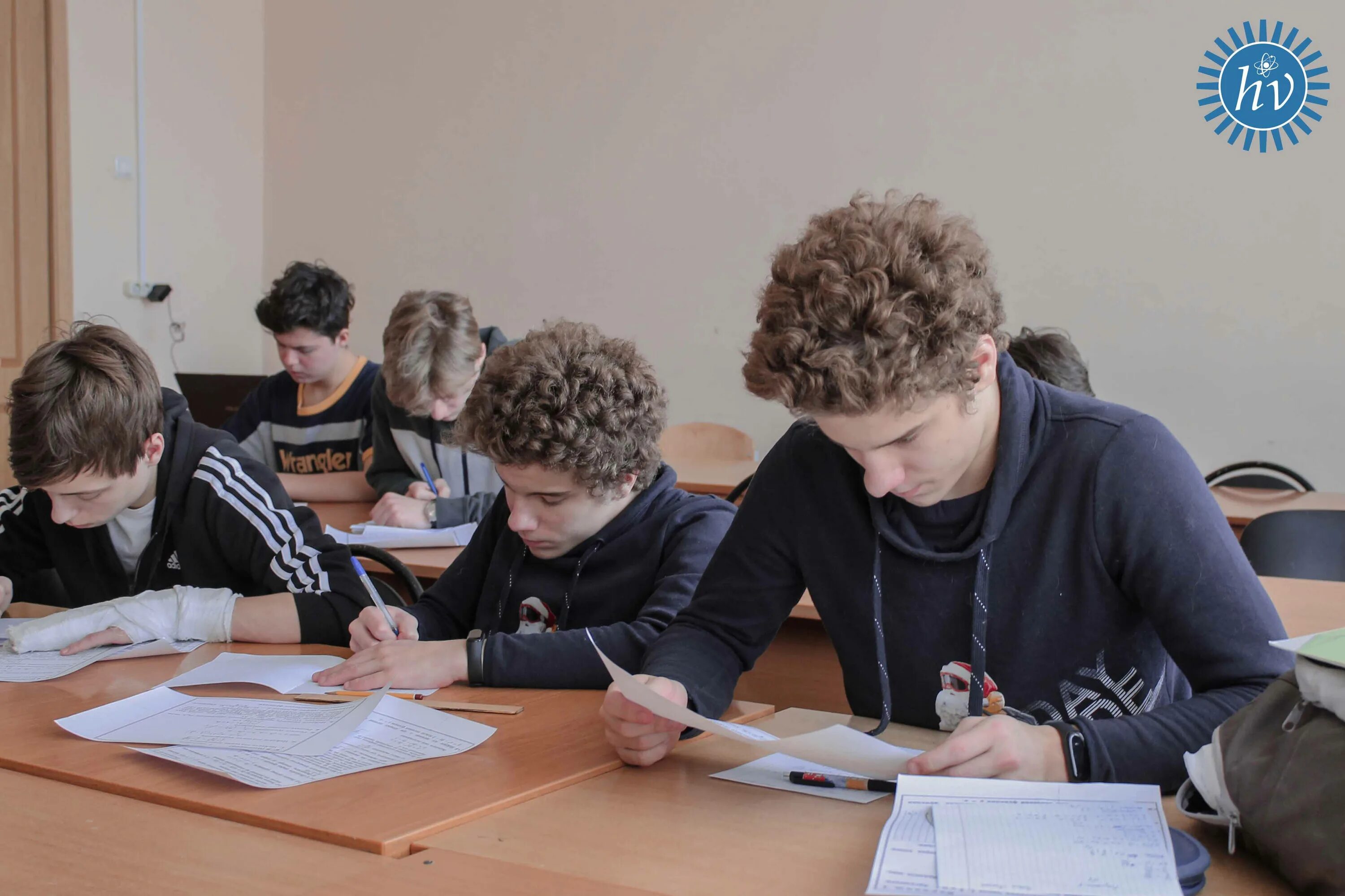 Мфти 8 класс. Школьник с 5. преподавание экономических дисциплин в школе. образование и наука 9 класс.