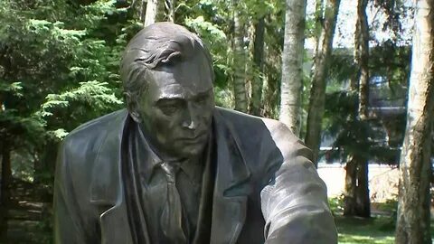 Памятник штирлицу