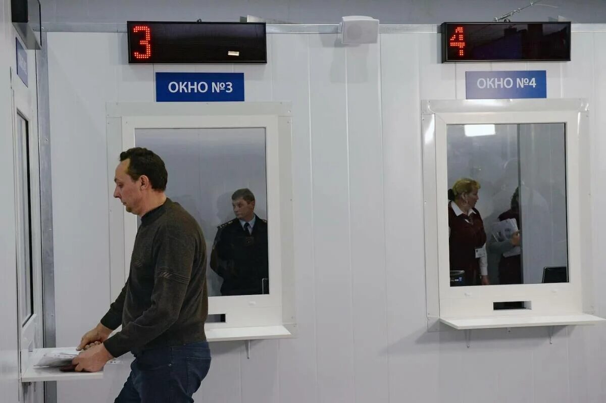 Теплый стан сахарово автобус. Ммц сахарово метро. Ммц сахарово метро. Гостиница в сахарово. Территория сахарово миграционного центра.