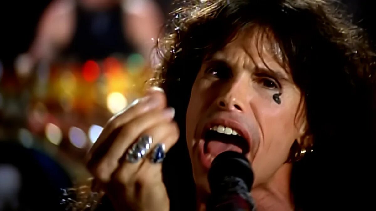 Aerosmith cryin. Aerosmith 1993. Aerosmith 2021. Crying' Aerosmith Алисия.