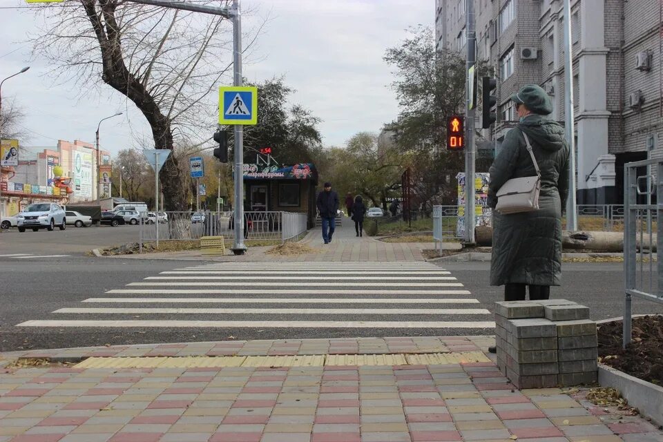 Одной стороны улицы на другую. Пешеходный переход. Одной стороны улицы на другую. 34. Одной стороны улицы на другую.