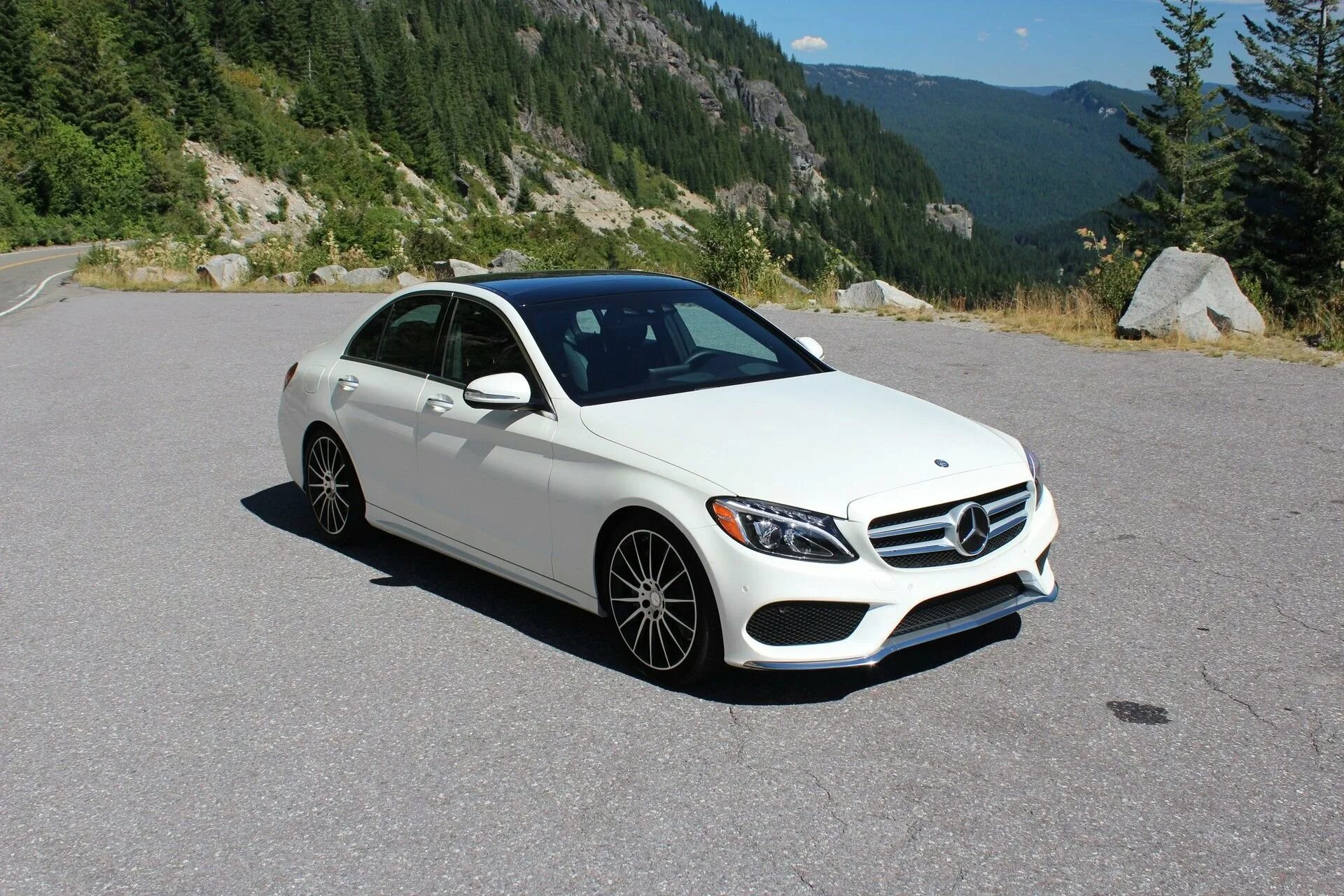 Мерседесе клас. Mercedes Benz c class. Mercedes c class 2015. Mercedes-Benz c-class 2015. Мерседес ц 2015.