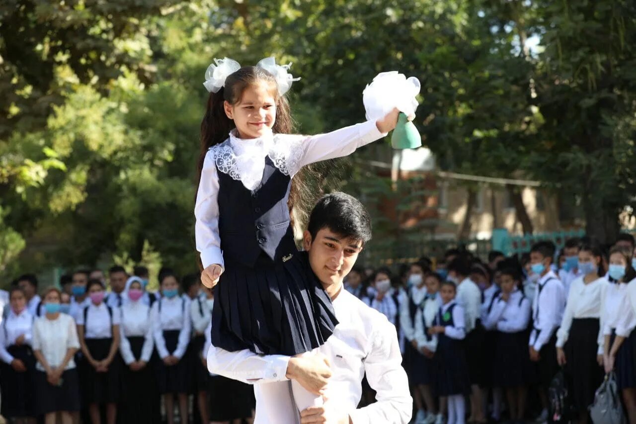 Bitiruvchilar uchun raqslar