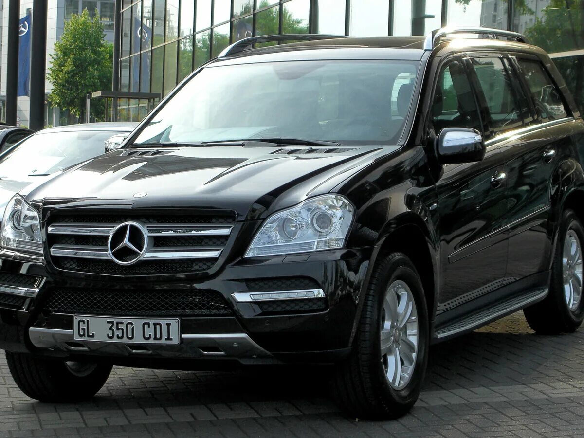 Gl x164 рестайлинг. Mercedes benz gl 350 2016 долейте охлаждающую жидкость. Mercedes gl. Mercedes-benz gl 350 cdi 4matic. Mercedes gl 350 4matic.