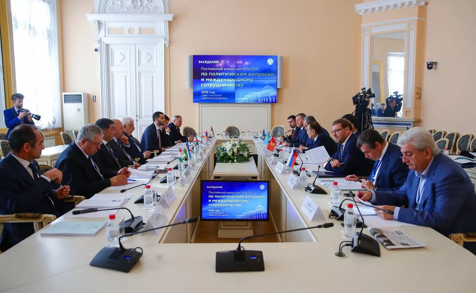 сессия межпарламентской ассамблеи снг. интернет портал снг. межпарламентская ассамблея государств участников снг эмблема. кротов мпа снг. ассамблея снг.