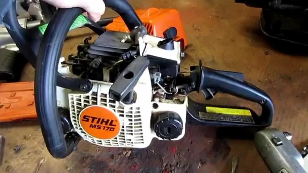 Как собрать бензопилу штиль. Бензопила Stihl MS 230. Штиль бензопила MS 5 230. Сборка бензопилы штиль 170. Кнопка газа штиль 180.