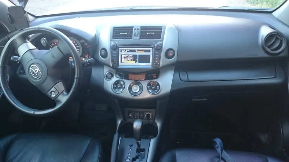 Не запускается тойота рав 4. Rav4 2006 салон. тойота rav4 2006 салон. тойота рав 4 2006 салон. toyota rav4 2010 салон.
