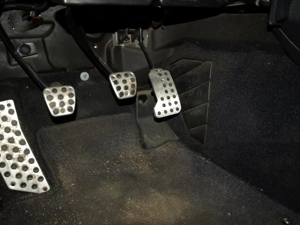 Педаль газа киа рио 2. Датчик педали газа форд фокус 2. Педаль газа форд фокус 2 2. Педаль газа хендай портер 1. Электронная педаль 2114.