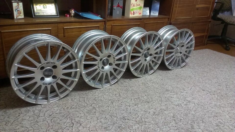 Диски с полкой r17 4х108. Авито диски 4 108. Авито диски 4 108. Диски ford r15 4 108. Диски 15 радиус 4 на 108.