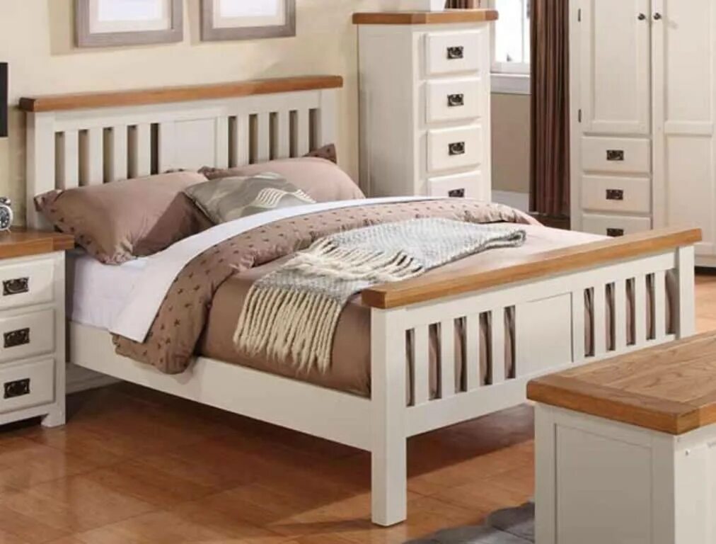 Кровать из массива. Металлические кровати Кантри. Кровать преимущества. Stone Bed.