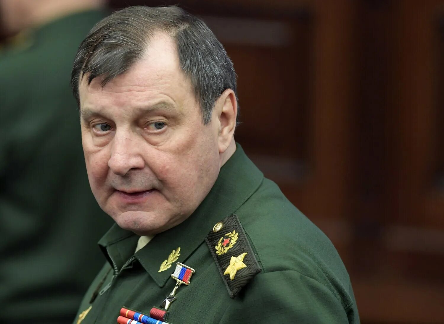 Генералов снимут с должности. Командующий цво генерал-полковник лапин. Лапин александр павлович. Заместитель министра обороны рф мизинцев. Генерал армии булгаков дмитрий витальевич.