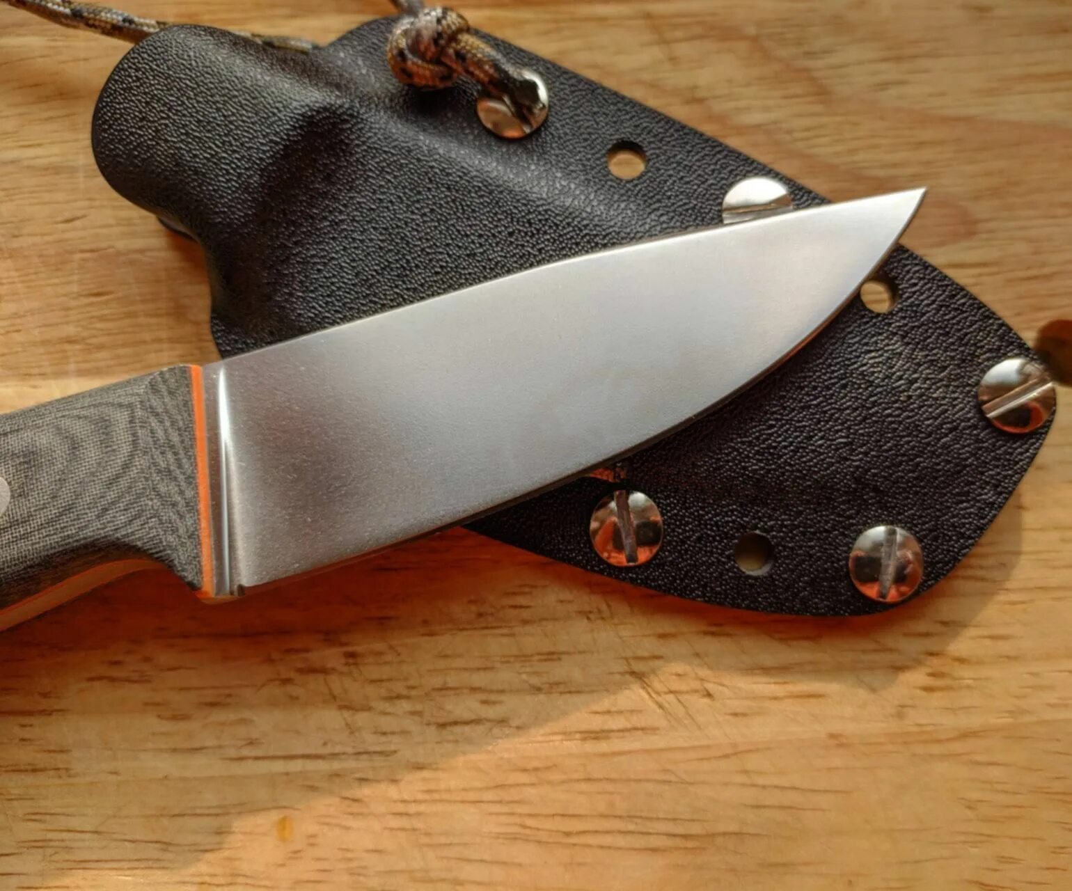 Arakun Knives Хоббит. Нож arakun. Arakun Elmax.