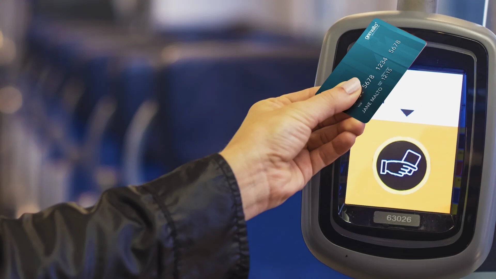 Nfc проблема. Бесконтактная карта. бесконтактная банковская карта. бесконтактная оплата картой. nfc в банковской карте.