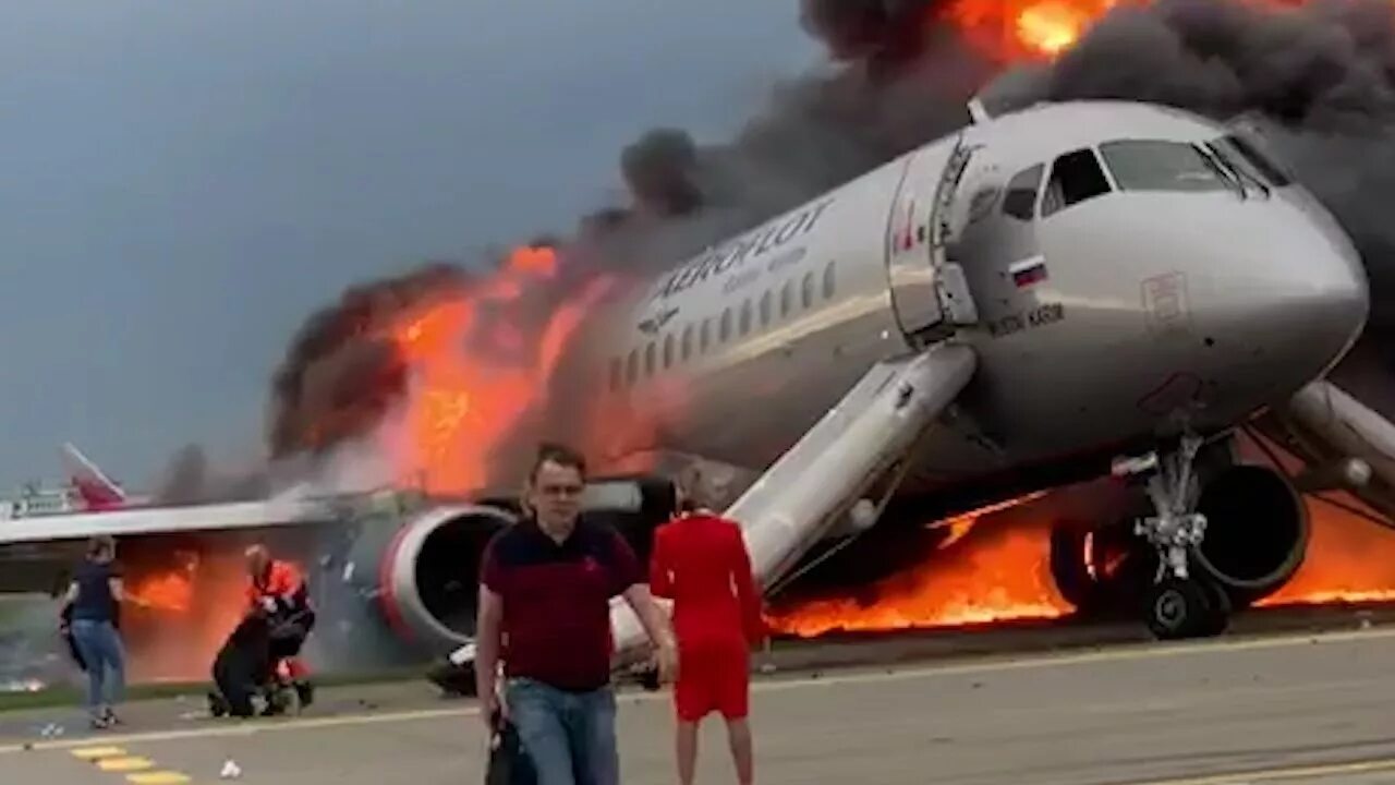 5 мая 19 год. Катастрофа SSJ 100 В Шереметьево. Сухой Суперджет Шереметьево катастрофа. Катастрофа сухой Суперджет 100 в Шереметьево. Катастрофа SSJ 100 В Шереметьеве (2019).