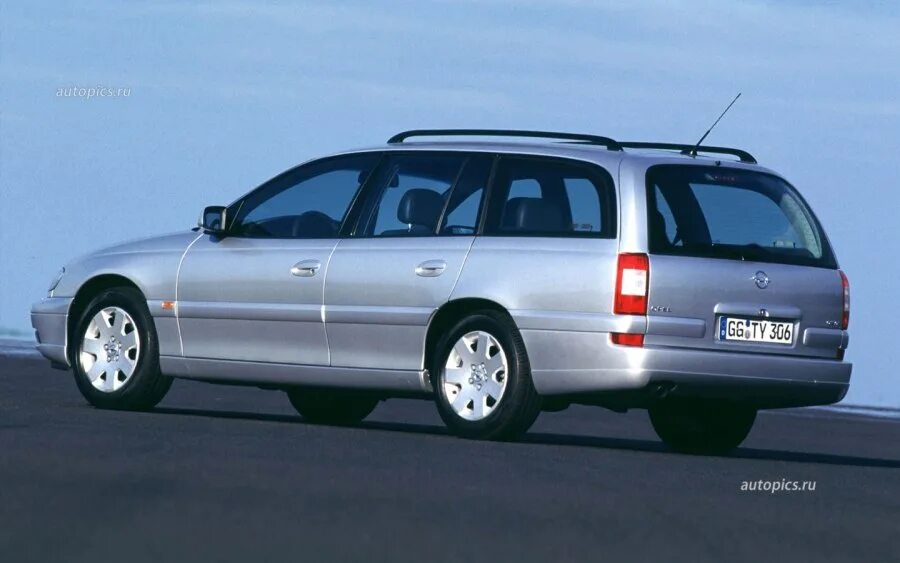 Опель караван универсал. Opel Omega Caravan универсал. Opel Omega 2 универсал. Opel Omega универсал 2000. Opel Omega a Caravan.