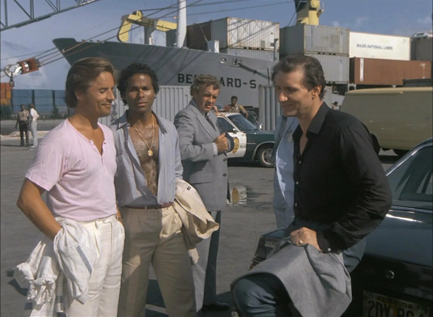 полицейские майами 1984. дон джонсон полиция майами отдел нравов. полиция майами 1984. полиция майами отдел нравов 1984. полиция отдел нравов 1984.