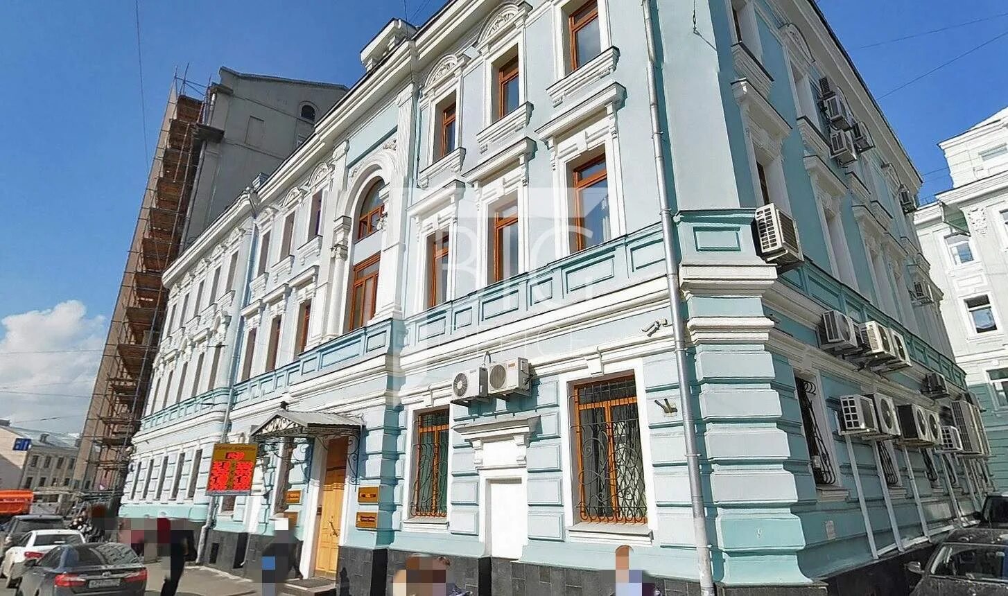 петровка, д. страстной б-р, 2, аренда торгового помещения 440 м2. ул бауманская д 15 басманный двор. москва ул солянка д 14 стр 3. адреса нежилых зданий москвы.