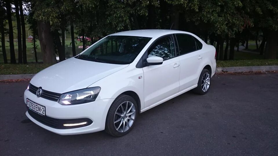 Литые диски 15 радиус поло. Фольксваген поло r16. Диски r16 Polo sedan. Volkswagen Polo диски r16. VW Polo r16.