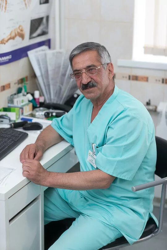 Диаб хассан мохамад али. Кхир бек мохамад. Турков петр сергеевич травматолог. Доктор хасан диаб. Шаврди мохамад махмудович.