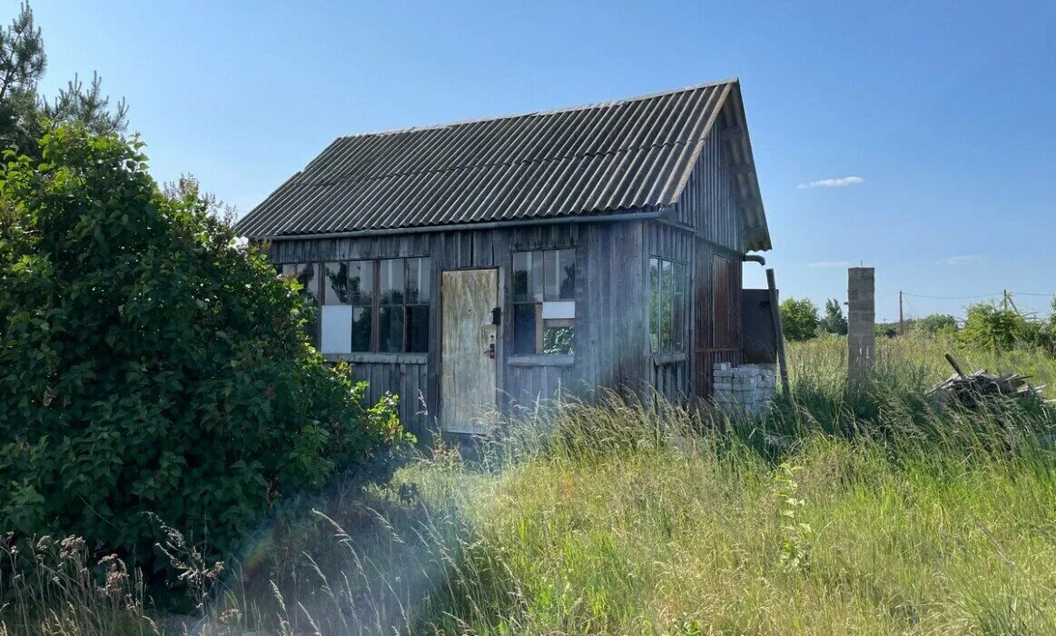 Купить дом за 1 базовую в беларуси. Дом в деревне. Деревенский домик. Дом в деревне Беларусь. Дом в деревне за одну базовую.