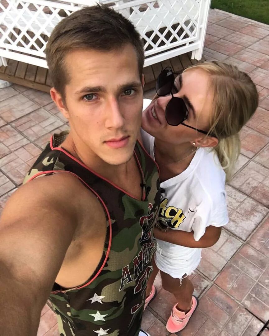 Проекты красивых коттеджей. Феде дома. Девушки федора стрелкова дом 2. Феде дома. Фёдор стрельцов дом 2.