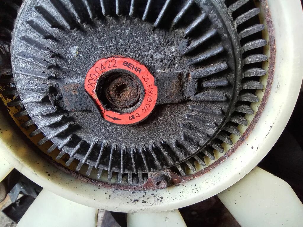 вискомуфта на вентилятора мерседес 124. вискомуфта мерседес 124й102мотор. 2. вискомуфта 124. вискомуфта m111.