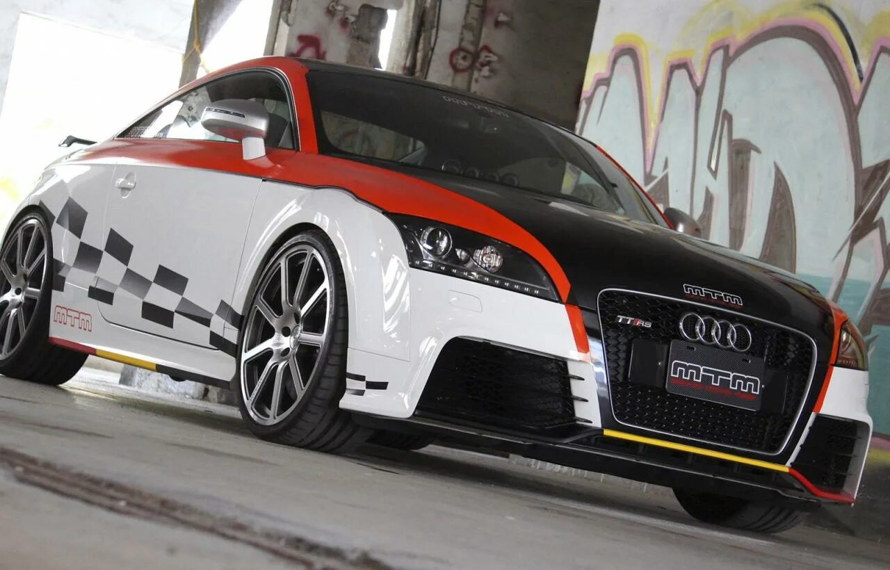 Ауди тт тюнингованная. Тюнинг тт. Audi tt 8n abt. Audi tt tuning. Audi tt 2000 оранжевая.