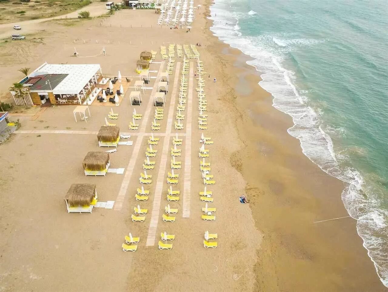 Barut sunwing side beach 4 турция сиде. Paradise beach кушадасы пляж. Пляж торба бодрум. Песчаные пляжи турции отели 4. Средиземное море конаклы.