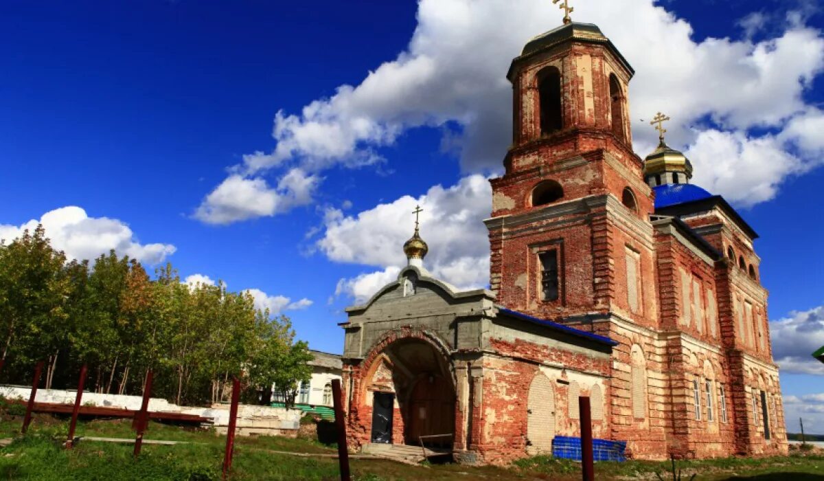 Храм село Покровское Артемовский район Свердловская область. Село Покровское Свердловской области Артемовский район. Церковь в селе Покровское Свердловская область. Село Покровское Церковь Покрова Пресвятой Богородицы.