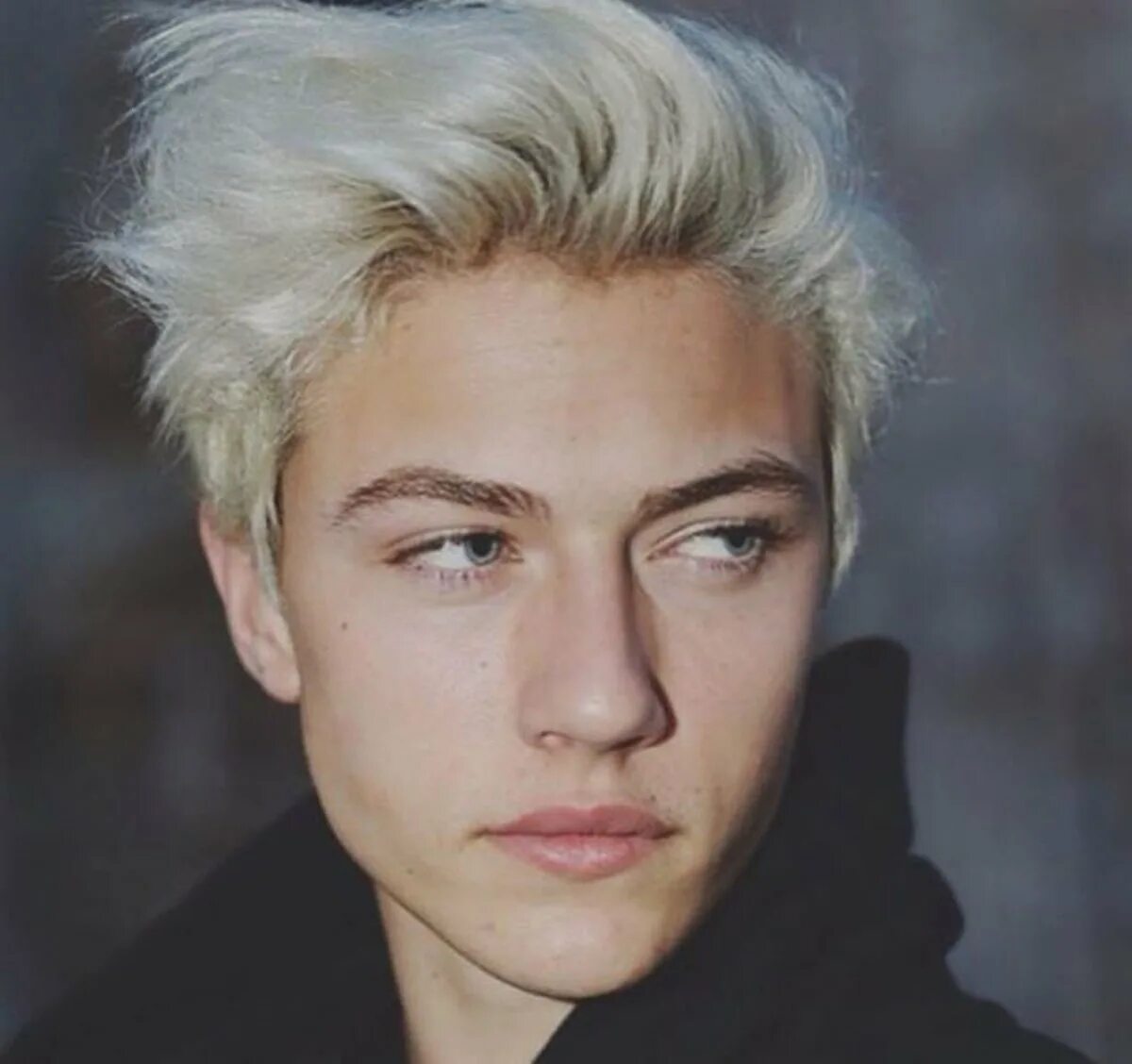 лаки блю смит 2021. пацаны с белыми глазами. пацаны с белыми глазами. лаки блю смит 16 лет. пацаны с белыми глазами.