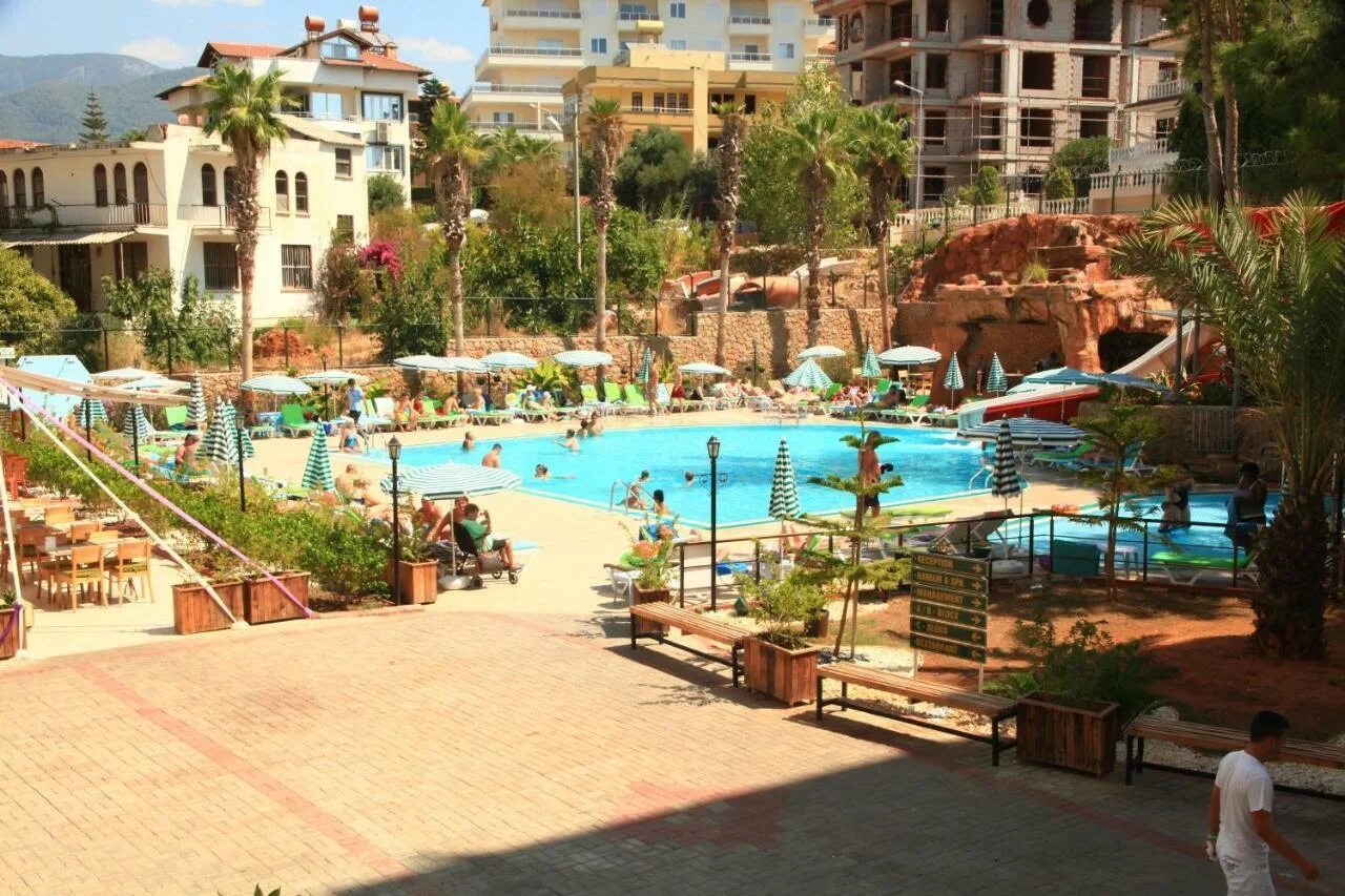 Elite life iii аланья. Kleopatra life hotel (ex. Alanya life. Nordic life residence алания на карте. Green life турция, алания.