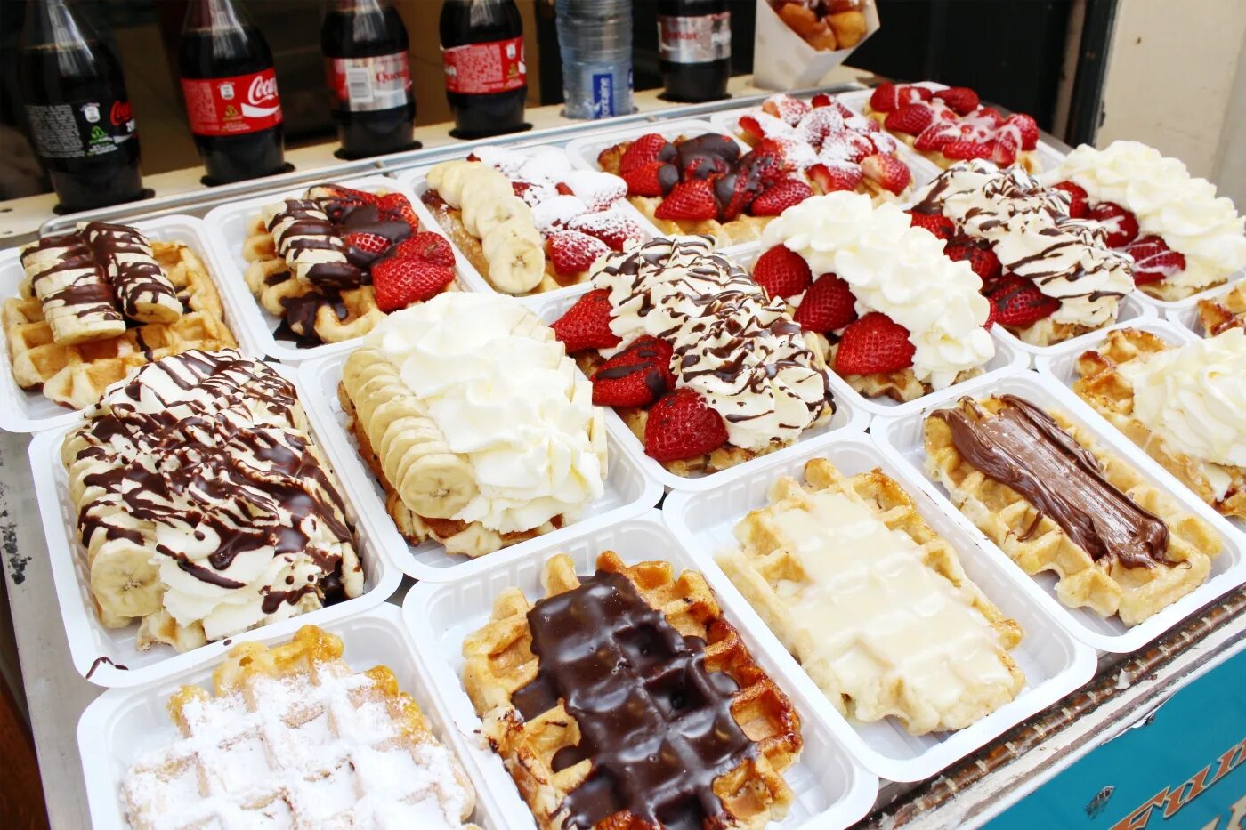 фигурные вафли.