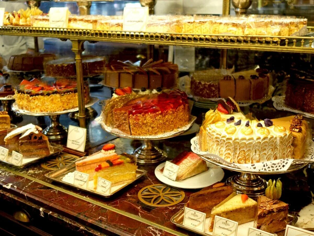 Кафе демель Вена. Кондитерская демель в Вене. Кафе Demel в Вене. Demel Wien кафе.